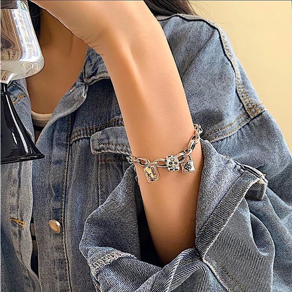 Sterling Silver Lock Charm Chain Link Good Luck Bracelet - Picture 3 of 5